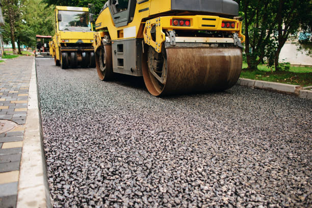 Best Driveway Paving Contractor  in Wolfhurst, OH